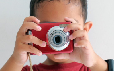 ¿Cómo involucrar a los niños en la creación de contenido audiovisual para mejorar su alfabetización?